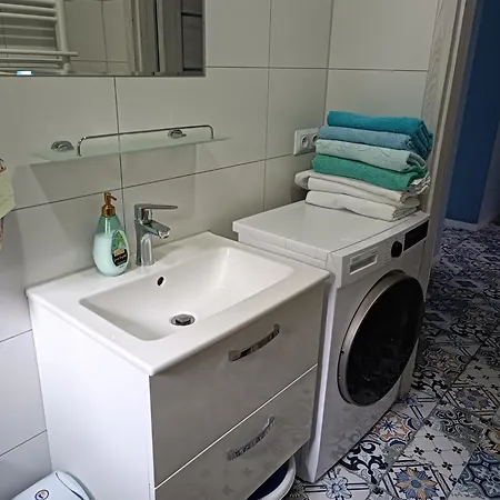 Kristel Zator Apartment Podolsze